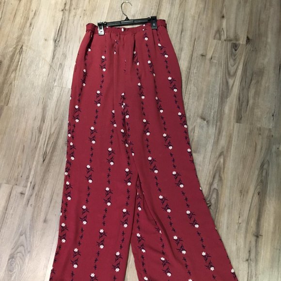 ModCloth Eugene Floral Wide Leg Palazzo Pants in Berry - Picture 4 of 7